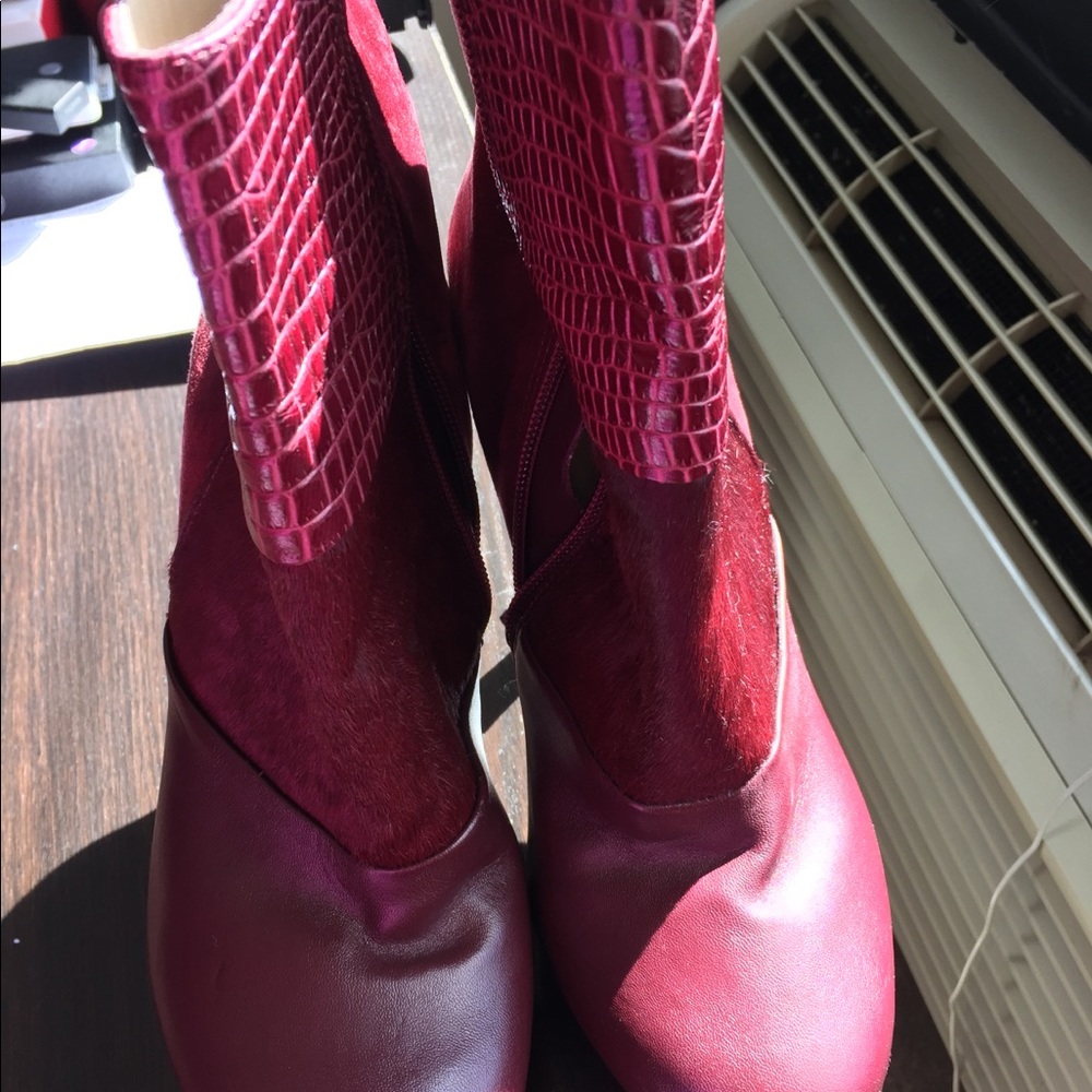 INC Burgundy booties